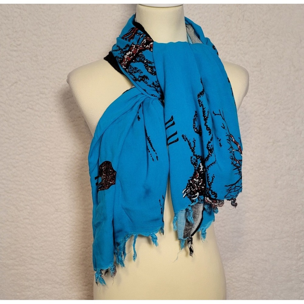 Giraffe Scarf Light Blue 52"x40" Animal Print Light Blue Women's 1093